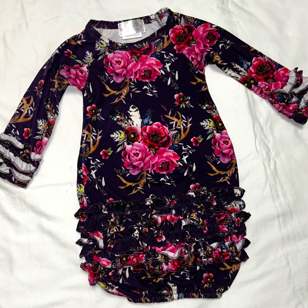 Boutique infant gown with ruffles deep purple with florals sz NB EUC